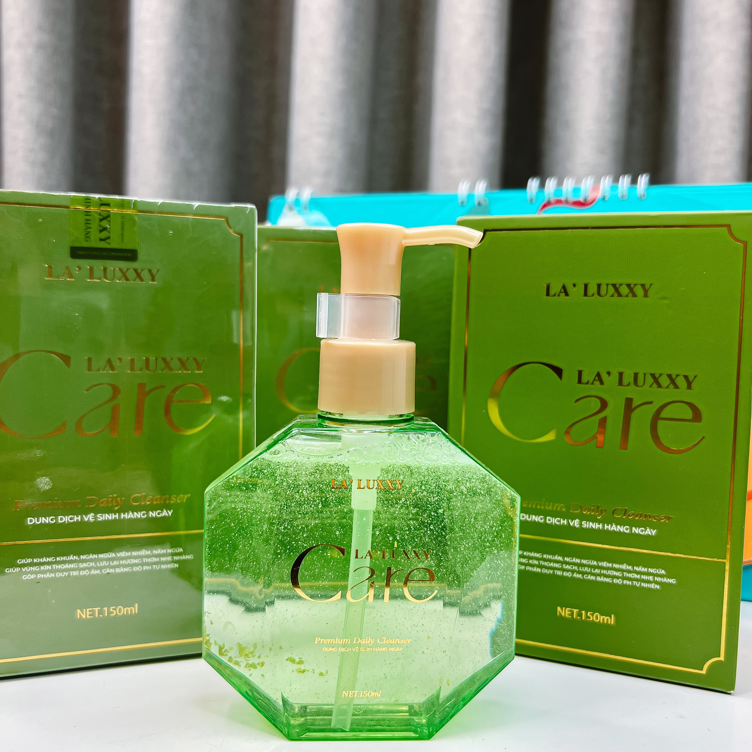 Dung Dịch Vệ Sinh Laluxxy Care 